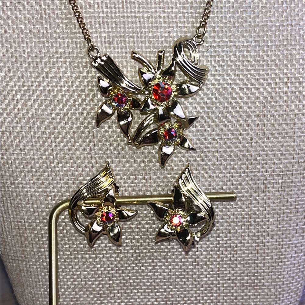 1950's Gold and Aurora Borealis Necklace & Matching Clip on Earrings